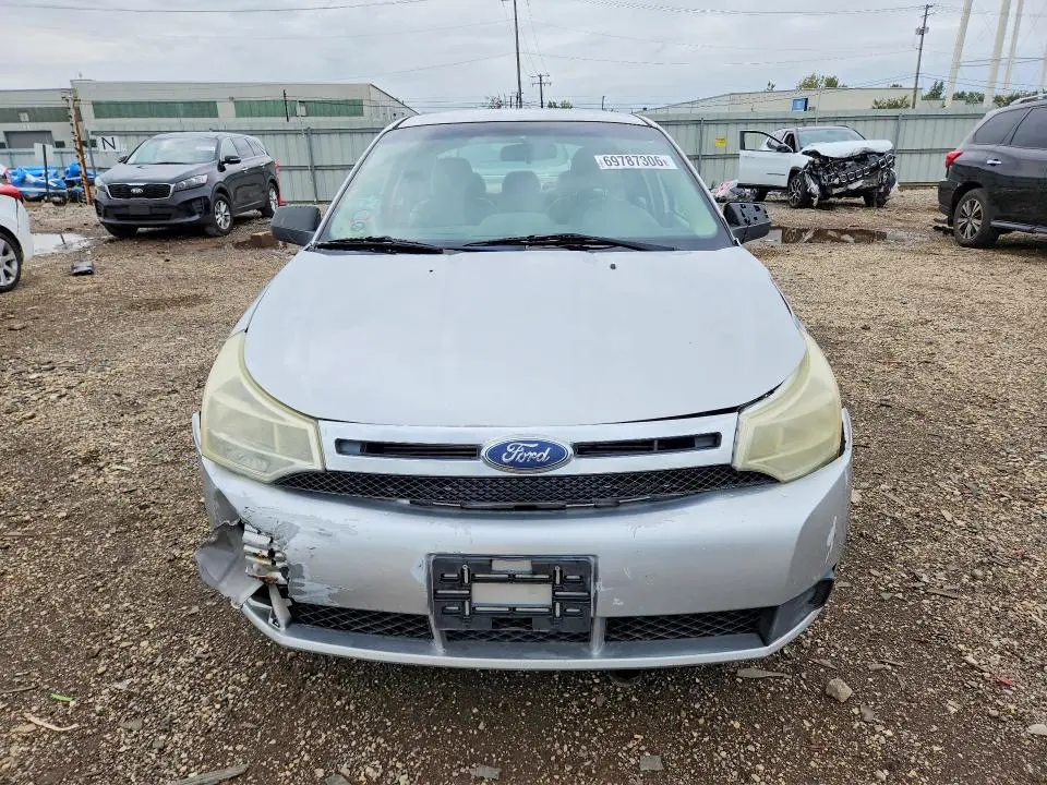 2010 FORD FOCUS SE  
