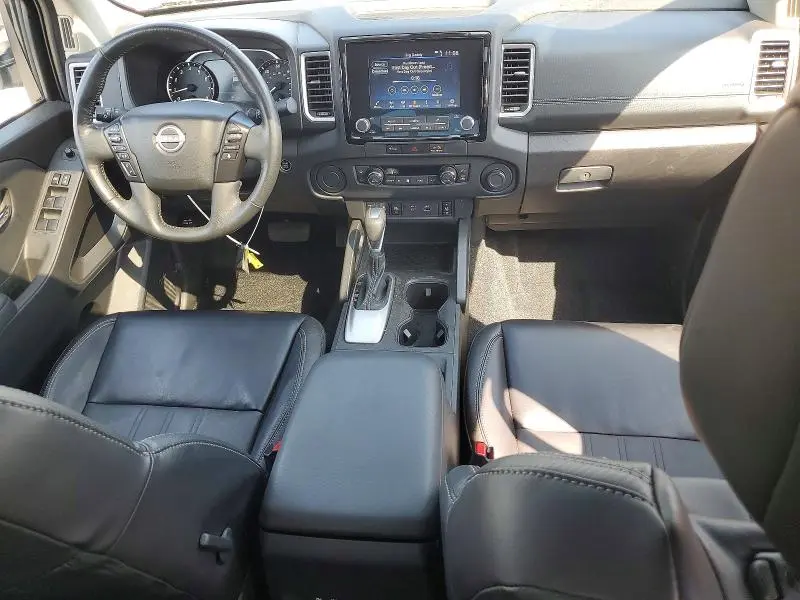 2024 NISSAN FRONTIER SL  
