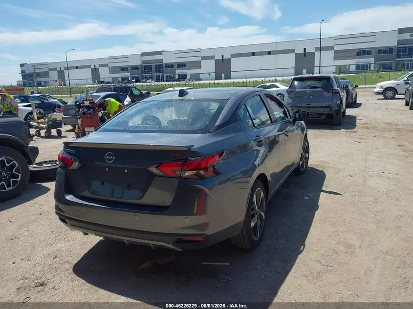2025 NISSAN VERSA 1.6 SR