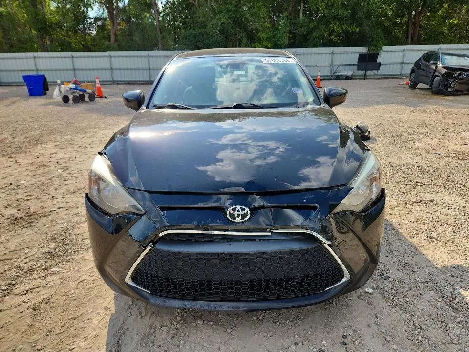 2019 TOYOTA YARIS L  