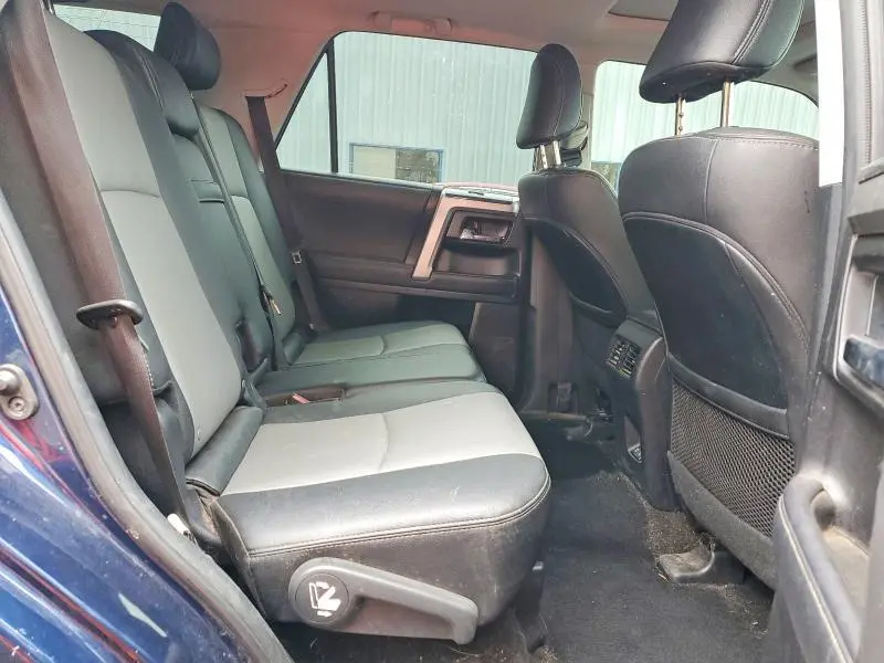 2022 TOYOTA 4RUNNER SR5 PREMIUM  