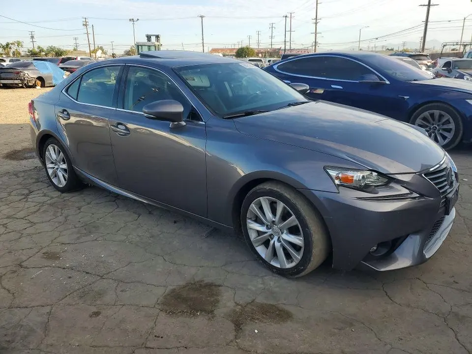 2016 LEXUS IS 200T  