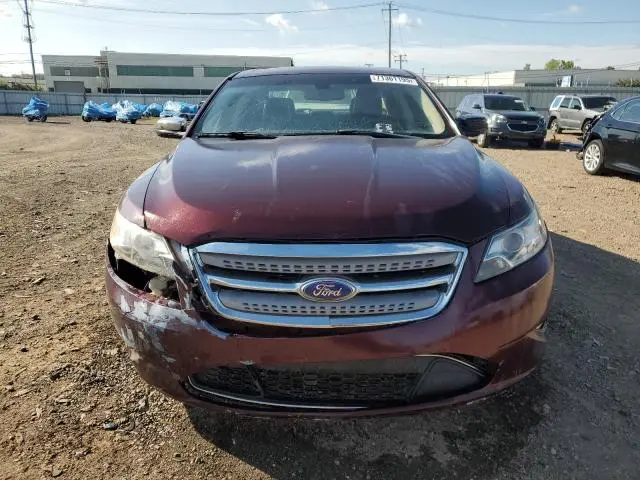 2011 FORD TAURUS LIMITED  