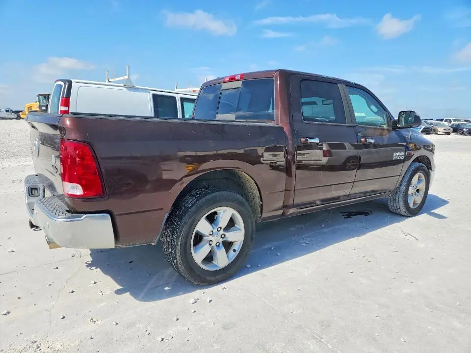 2014 RAM 1500 SLT  