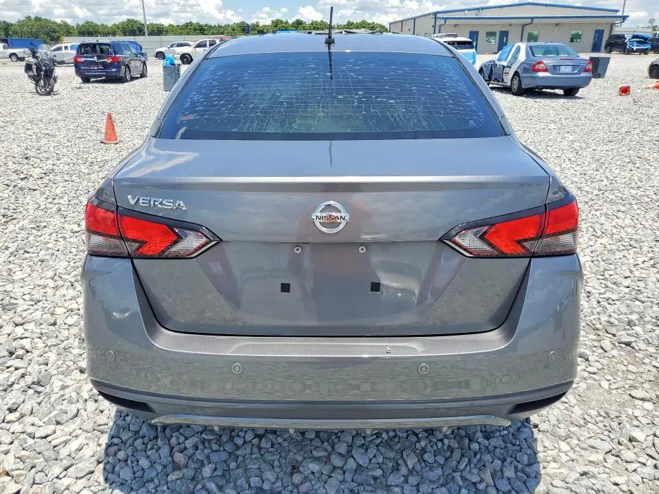 2020 NISSAN VERSA S  