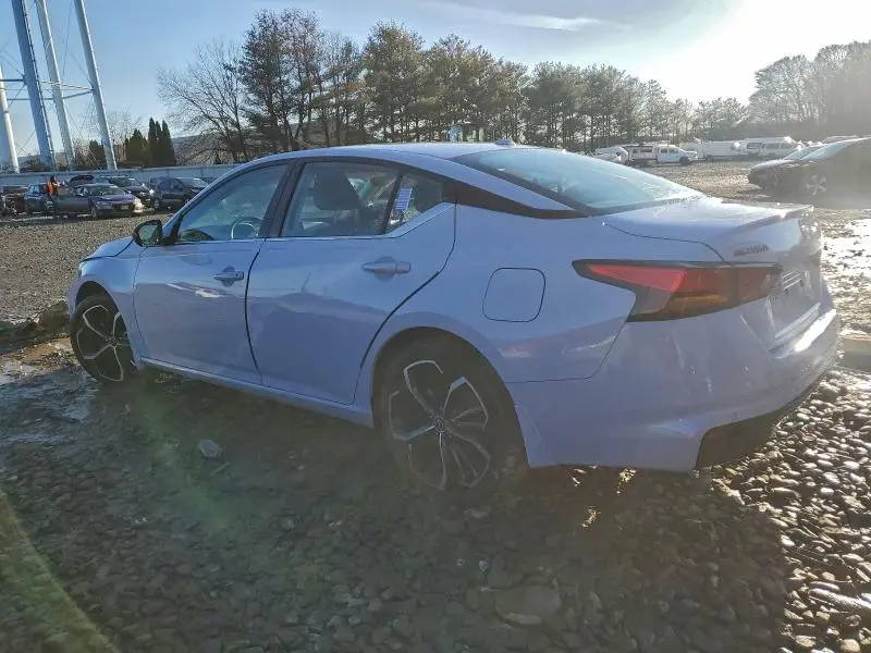 2025 NISSAN ALTIMA SR  