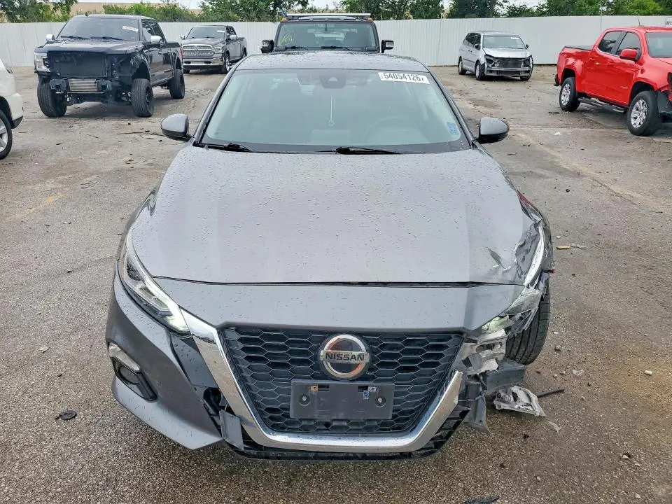 2019 NISSAN ALTIMA SV  