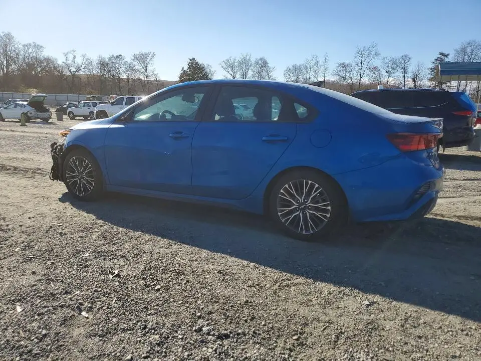 2023 KIA FORTE GT LINE  