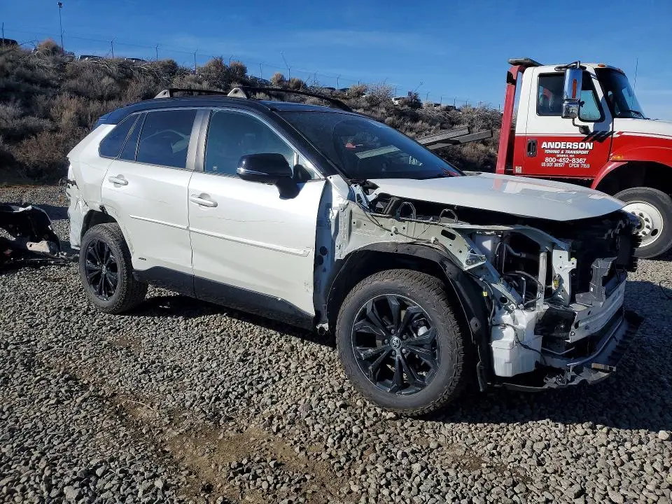 2022 TOYOTA RAV4 XSE  