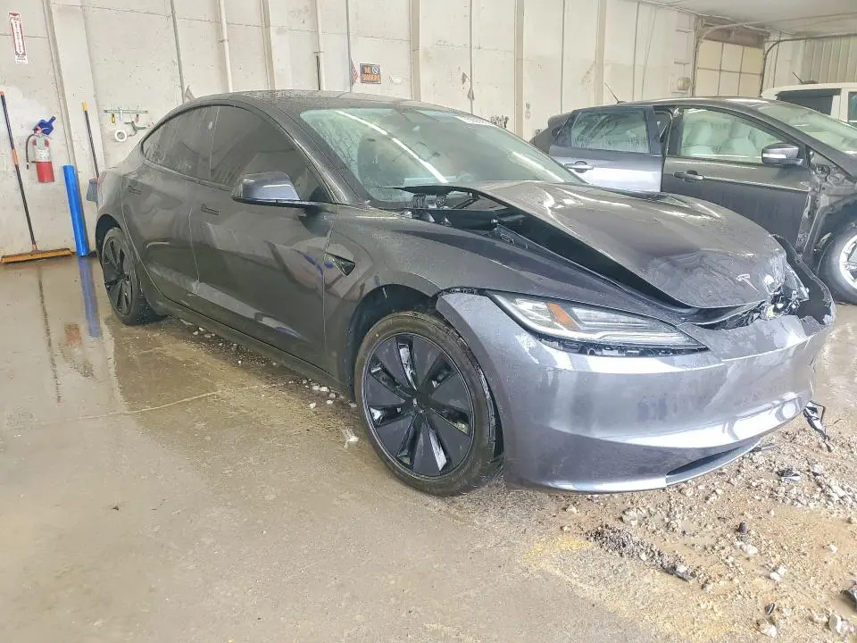 2024 TESLA MODEL 3   