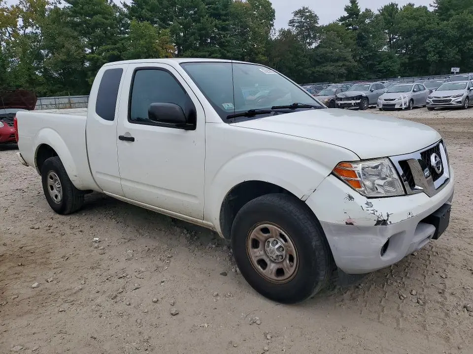 2017 NISSAN FRONTIER S  