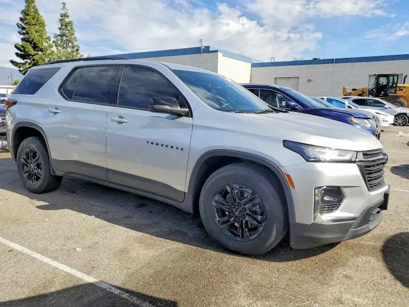 2022 CHEVROLET TRAVERSE LS  