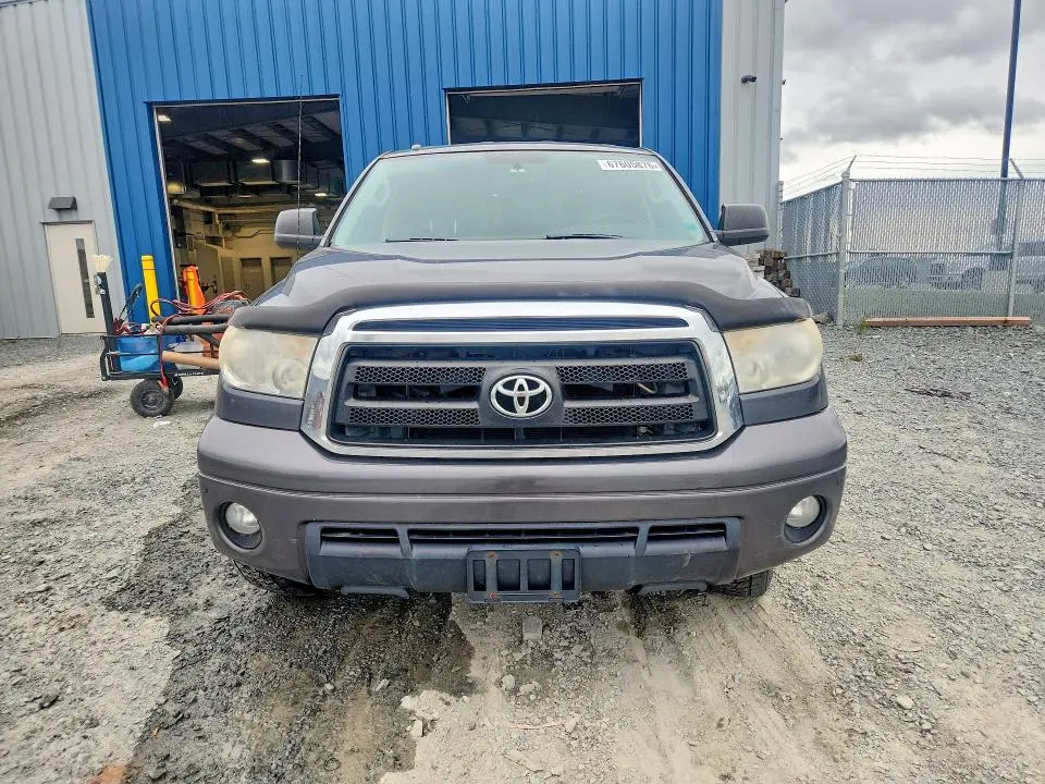 2011 TOYOTA TUNDRA DOUBLE CAB SR5  
