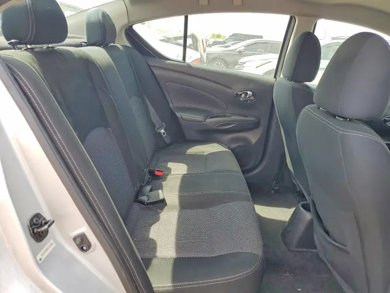 2019 NISSAN VERSA SV  