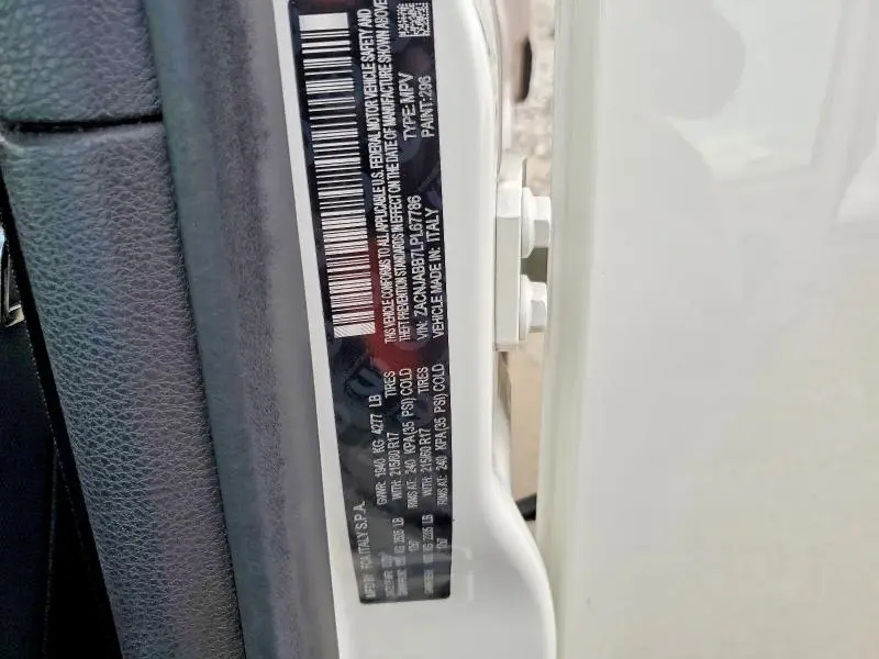 2020 JEEP RENEGADE LATITUDE  