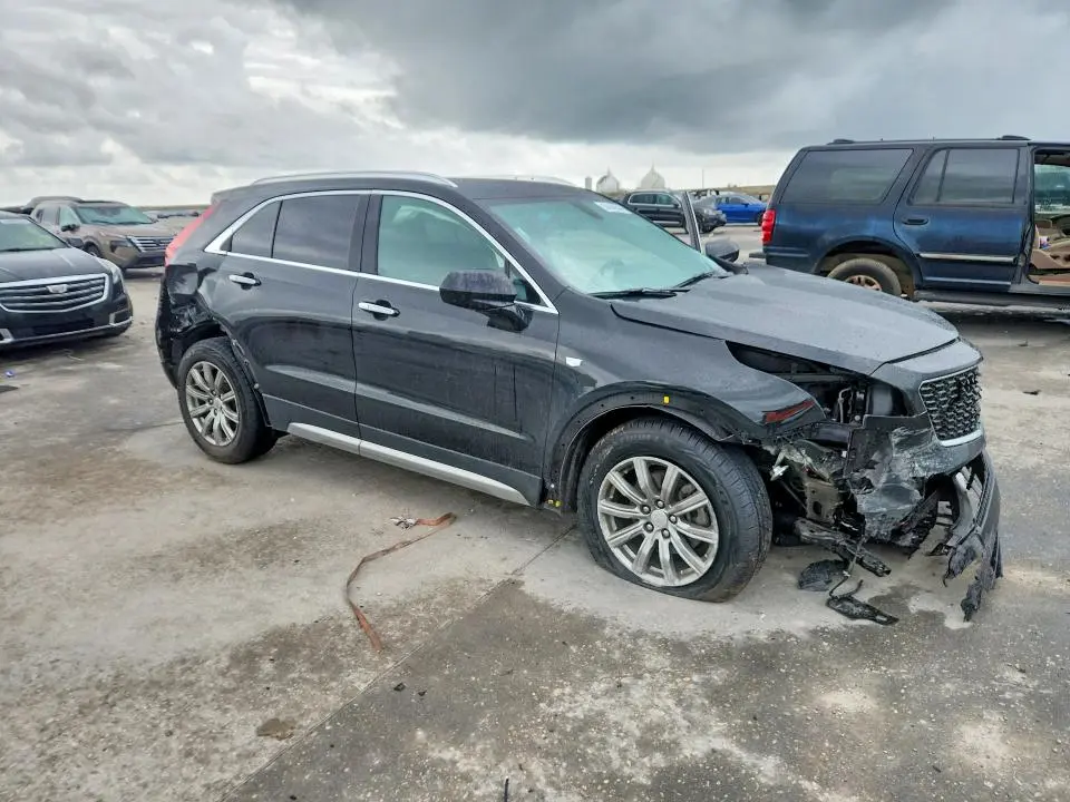 2019 CADILLAC XT4 PREMIUM LUXURY  