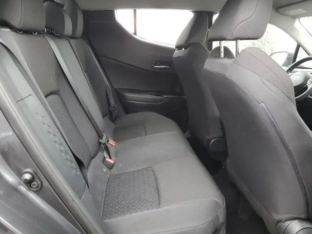 2021 TOYOTA C-HR XLE  