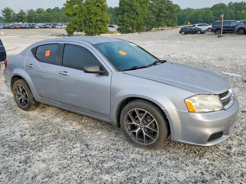 2014 DODGE AVENGER SE  