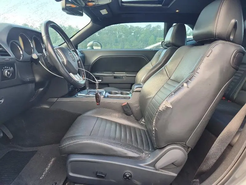 2012 DODGE CHALLENGER SXT  