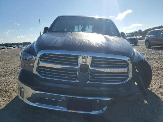 2015 RAM 1500 SLT