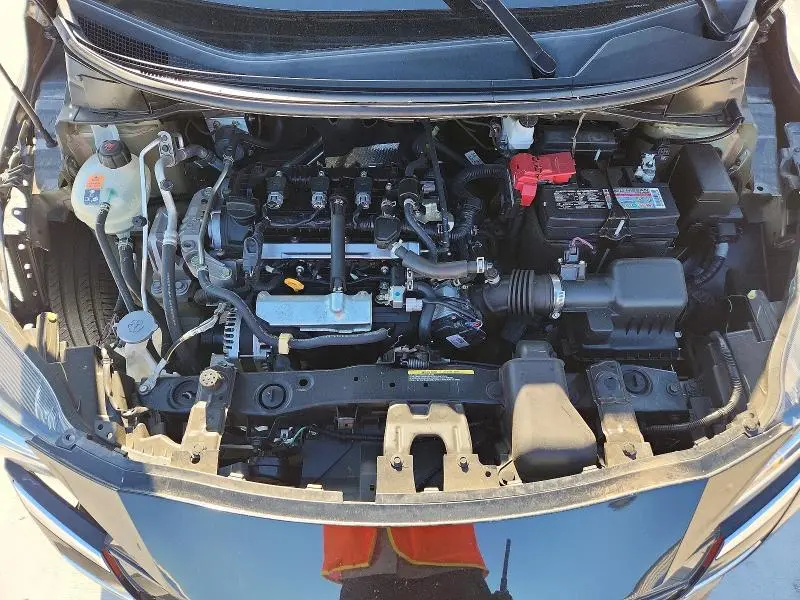 2023 NISSAN VERSA SV  