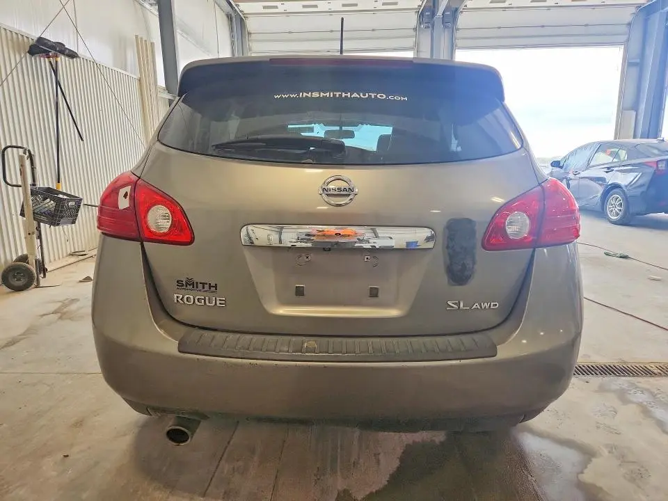2011 NISSAN ROGUE S  