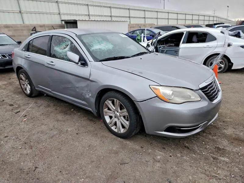 2013 CHRYSLER 200 LX  