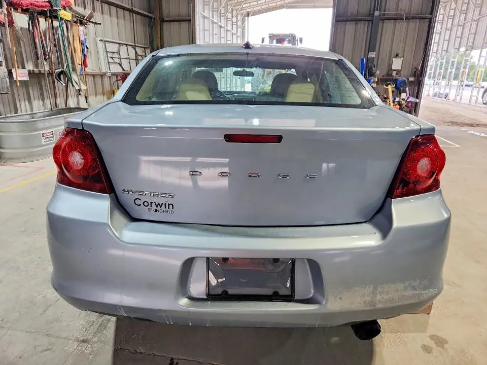 2013 DODGE AVENGER SE  