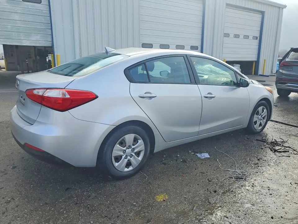 2015 KIA FORTE LX  