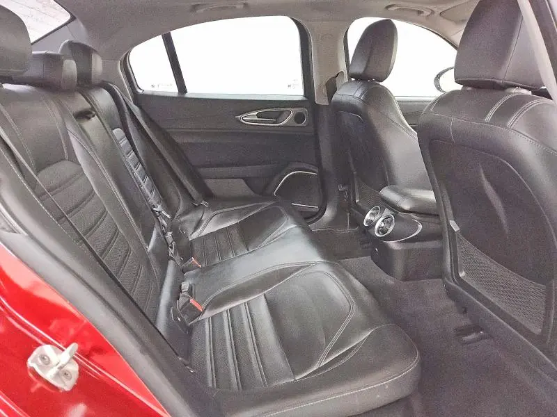 2017 ALFA ROMEO GIULIA TI Q4  