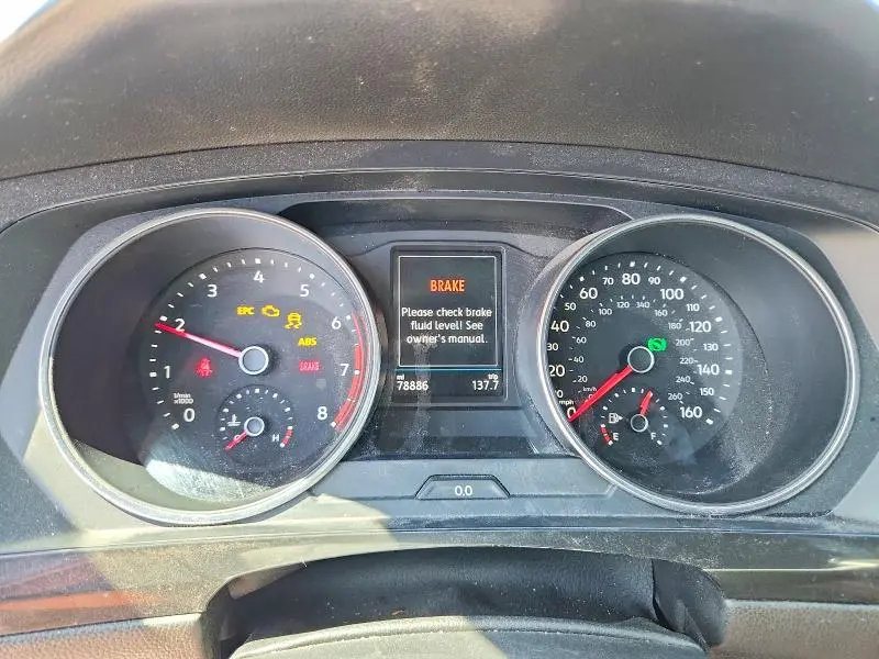 2018 VOLKSWAGEN TIGUAN SE  