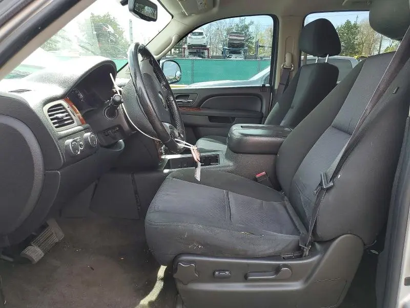 2011 CHEVROLET TAHOE K1500 LS  