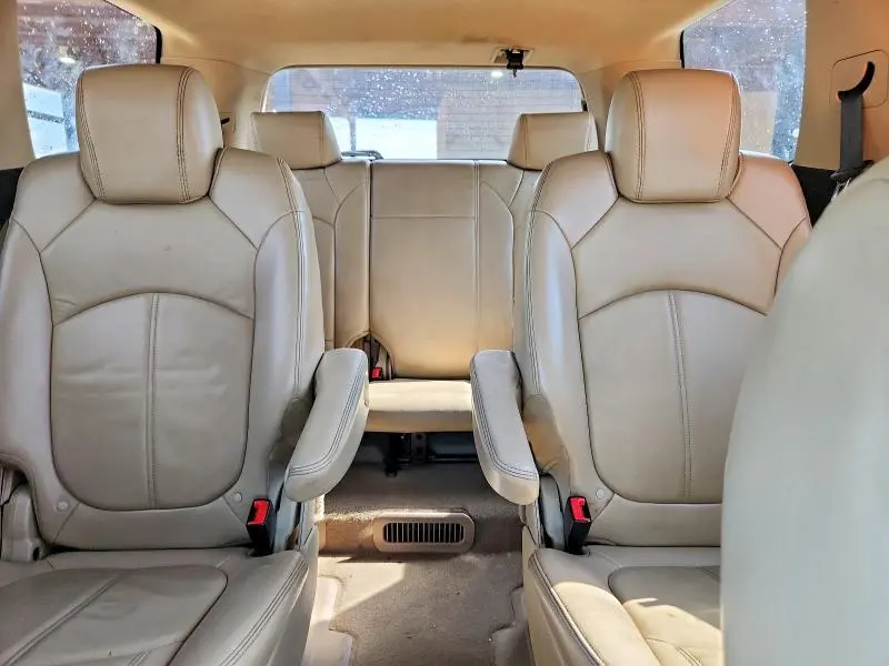 2010 GMC ACADIA SLT-1  