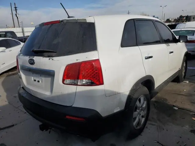 2013 KIA SORENTO LX  