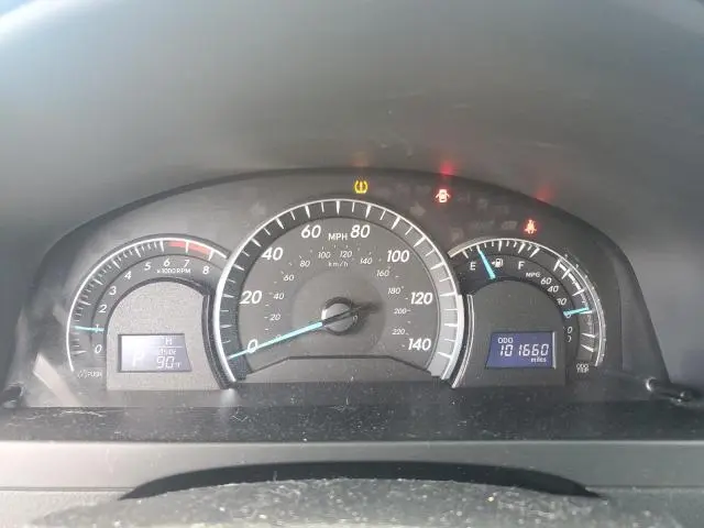 2012 TOYOTA CAMRY SE  