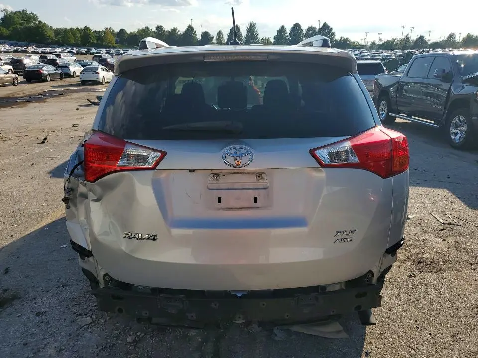2015 TOYOTA RAV4 XLE  