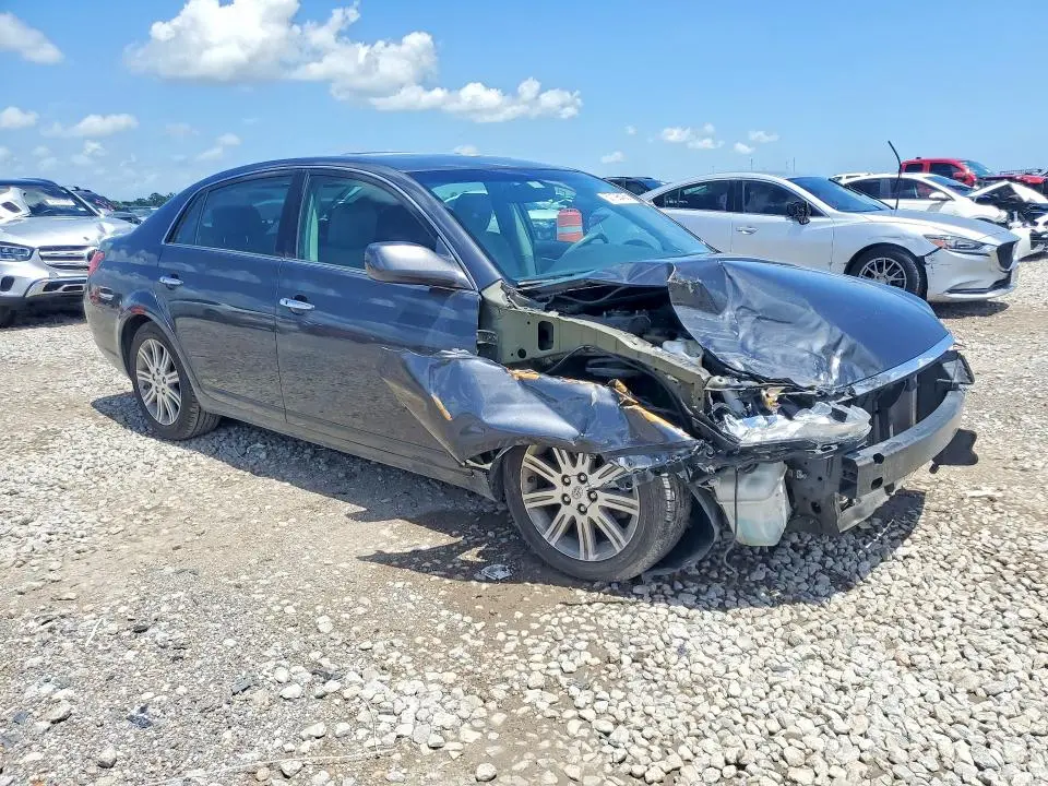 2010 TOYOTA AVALON LIMITED  