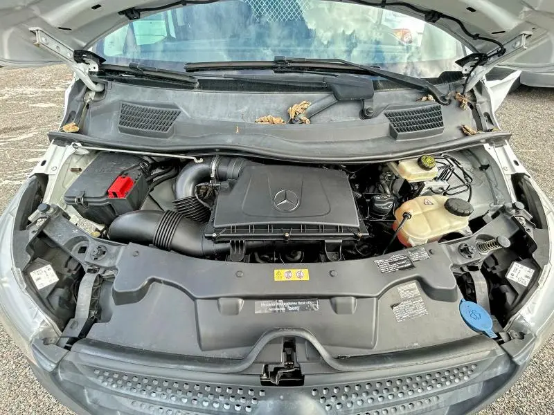 2017 MERCEDES-BENZ METRIS   