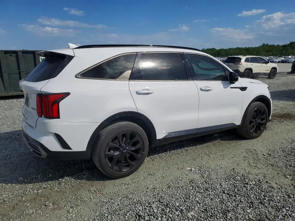 2021 KIA SORENTO   