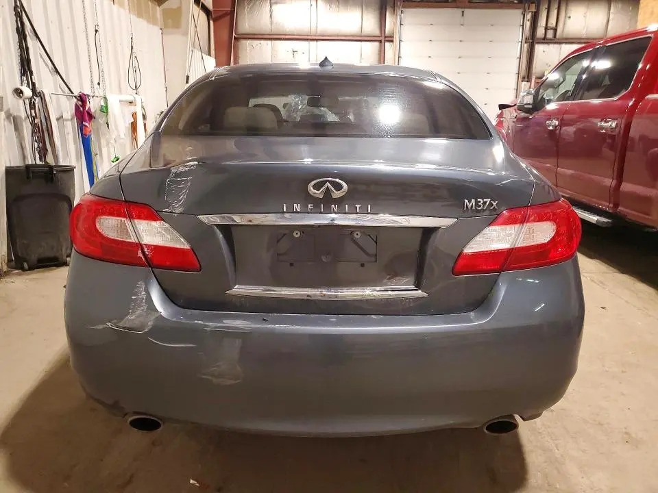 2012 INFINITI M37 X  