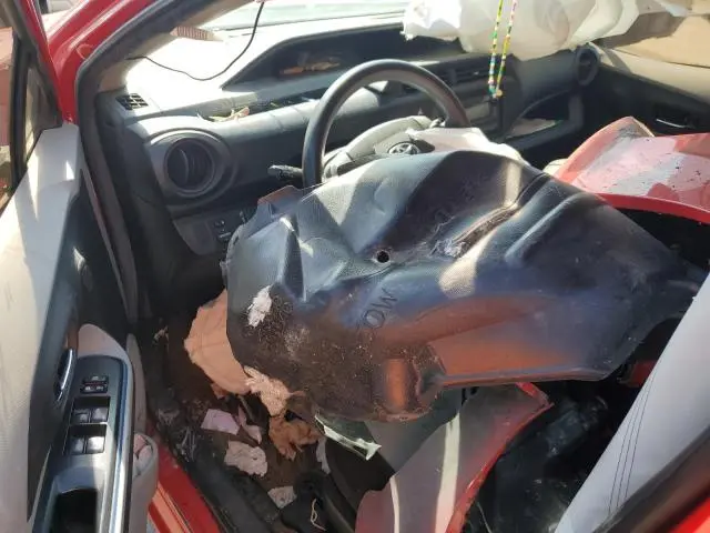 2013 TOYOTA PRIUS C TWO  