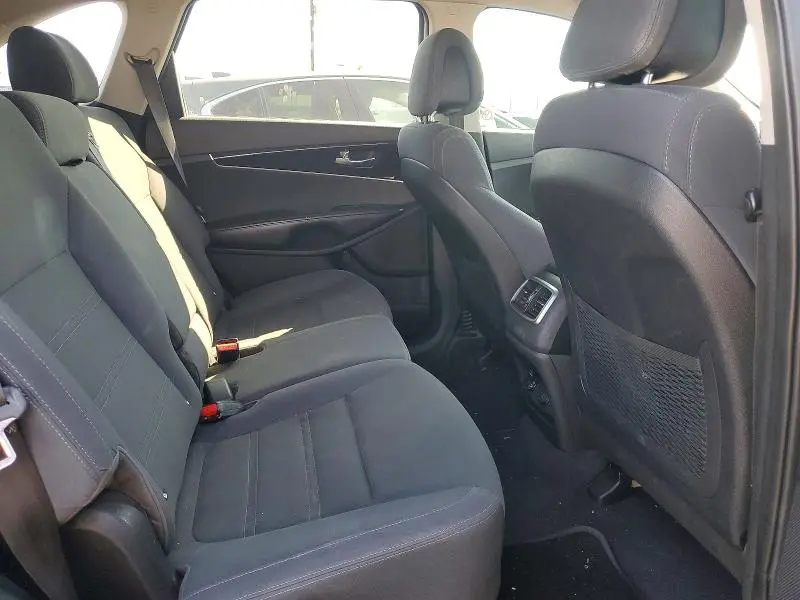 2016 KIA SORENTO LX V6  