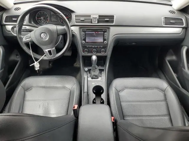 2015 VOLKSWAGEN PASSAT S  