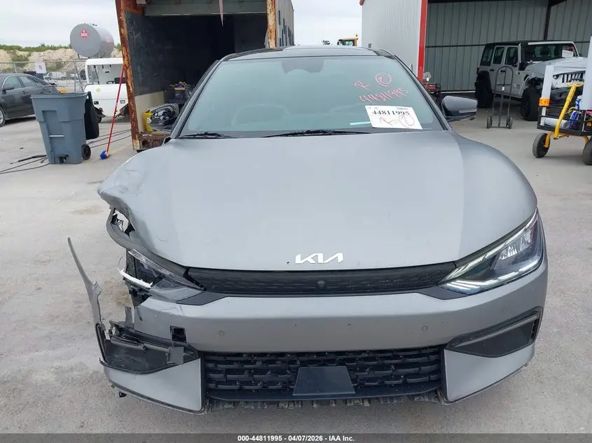 2022 KIA EV6 GT-LINE