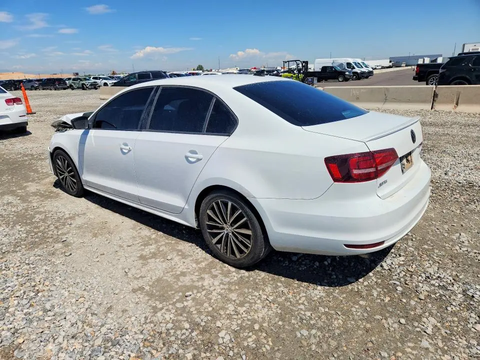 2016 VOLKSWAGEN JETTA SPORT  
