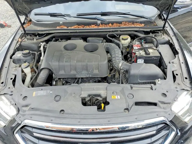 2015 FORD TAURUS LIMITED  