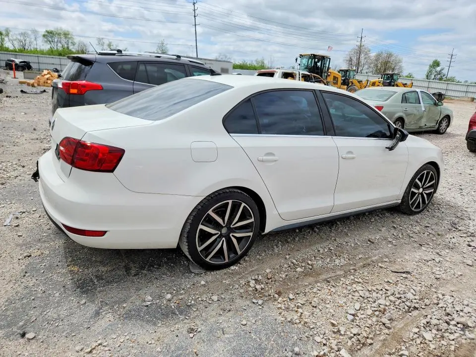 2013 VOLKSWAGEN JETTA GLI  