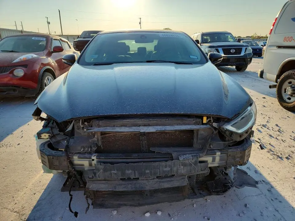 2017 FORD FUSION TITANIUM  
