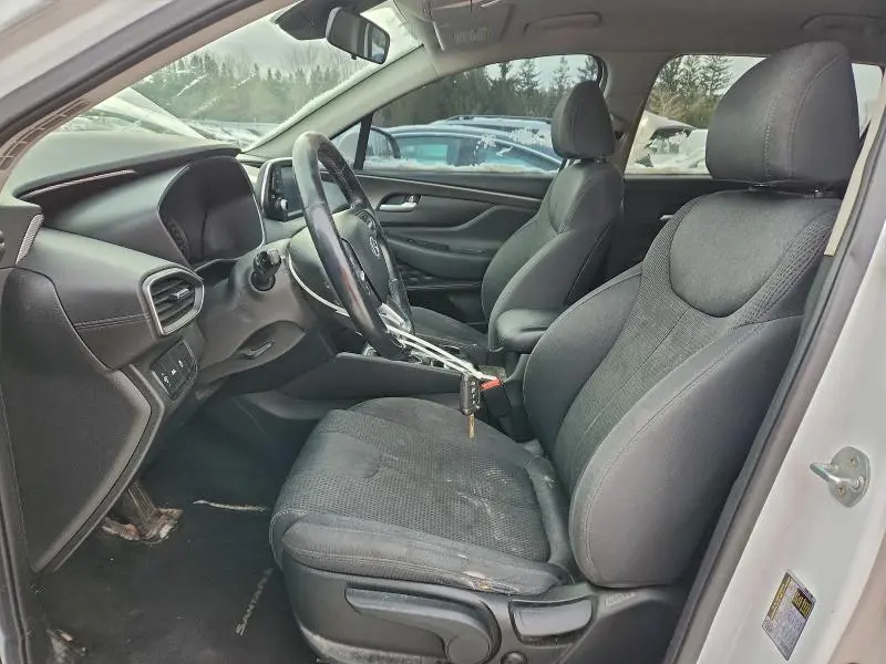 2019 HYUNDAI SANTA FE SE  