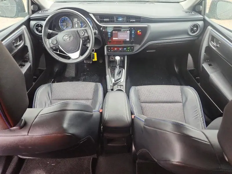 2018 TOYOTA COROLLA SE  